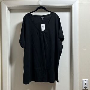 NWT Black V-Neck Cotton T-Shirt size 26/28